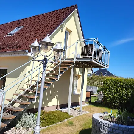 Kleiner Leuchtturm Kuehlungsborn, Mit Balkon, Parkplatz & Wlan, 300m Vom Entfernt Ostseebad Kühlungsborn